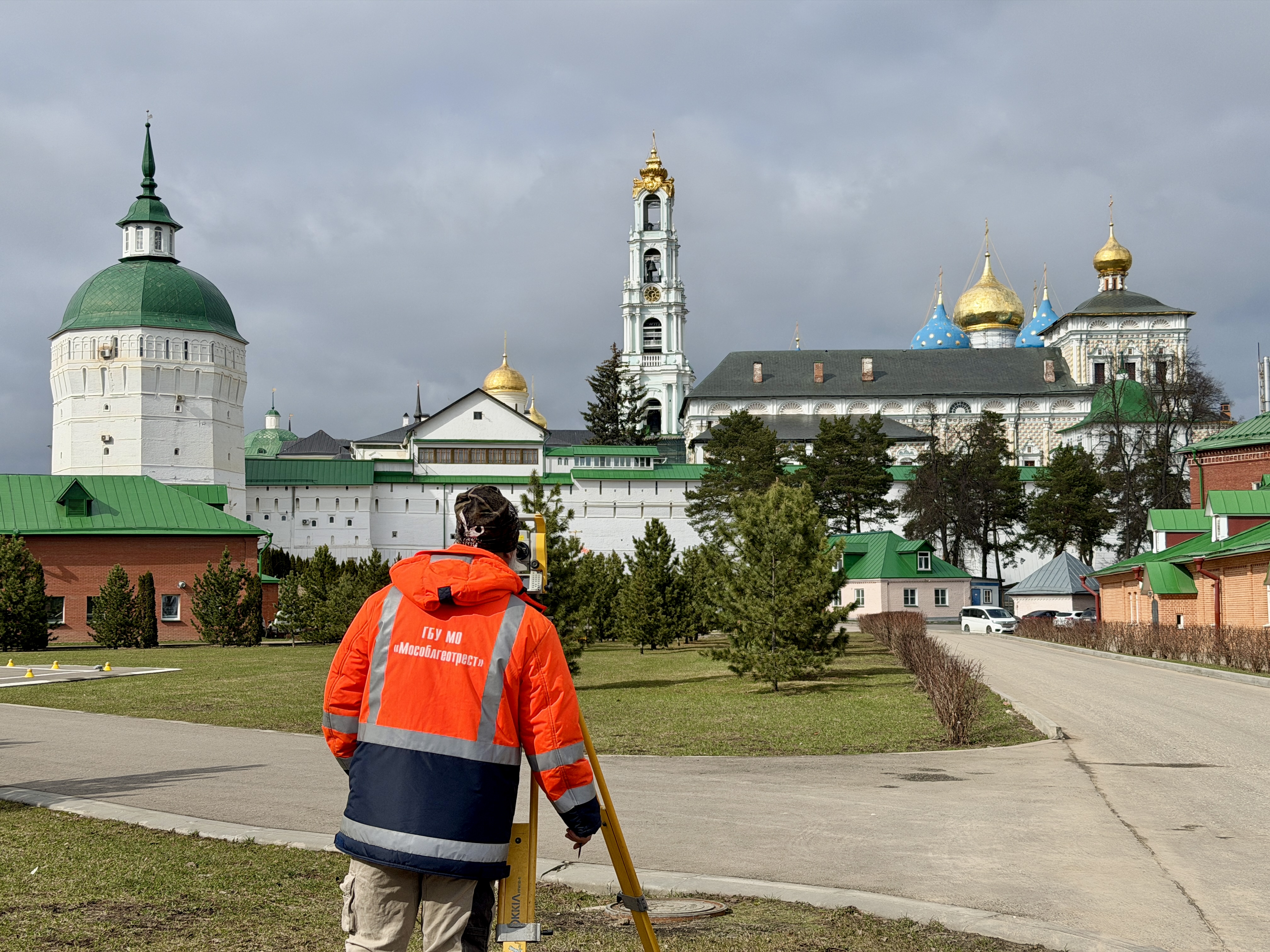 Сохраняя наследие: наши геодезисты приступили к работам на объекте культурного наследия в Сергиевом Посаде