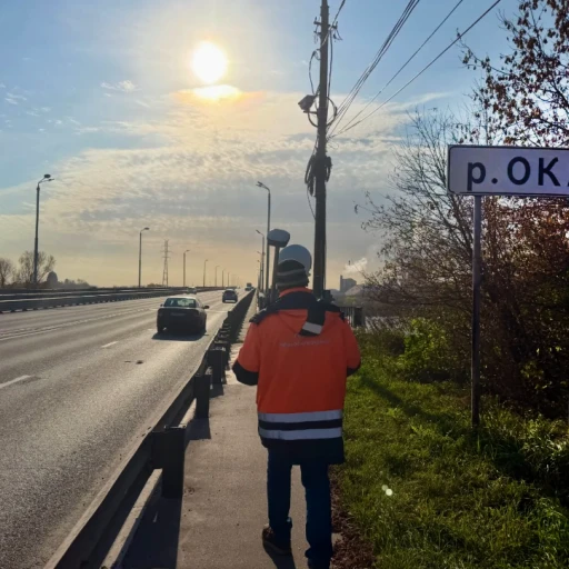 Дороги, мосты и реки с точностью до сантиметра: геодезисты «треста» на объекте в Коломне